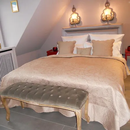 Wuenderschoener Hausteil Mit Garten Holiday home Archsum